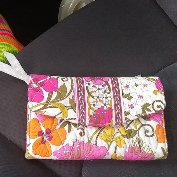 Vera Bradley Handbags - Vera Bradley wallet